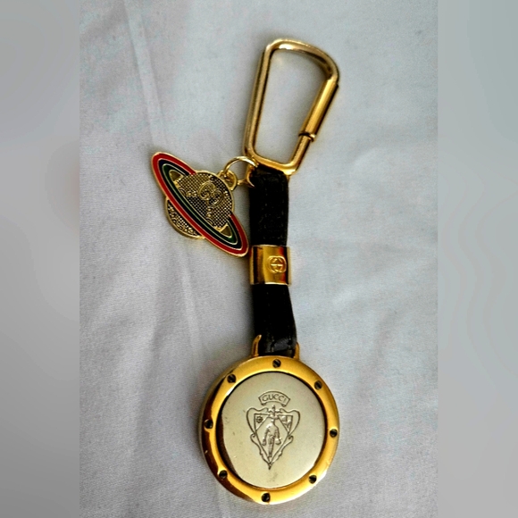 Gucci Black and Gold Key Holder with Emblem - Picture 1 of 5